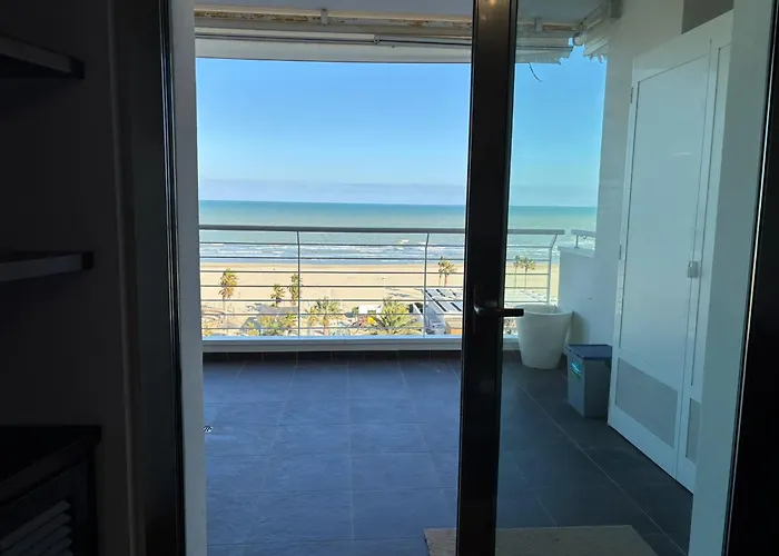 בית נופש Riviera Palace - Trilo Sea Front- Premium