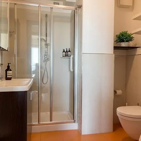 Riviera Palace - Trilo Sea Front- Premium *